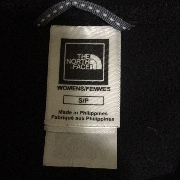 Women’s North Face fleece ¼ Zip - Picture 2 of 2